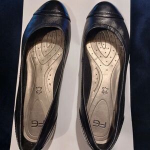 Elegant Black Women's Leather Flats